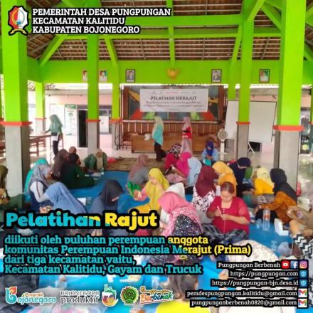 PELATIHAN RAJUT DI BALAI DESA PUNGPUNGAN